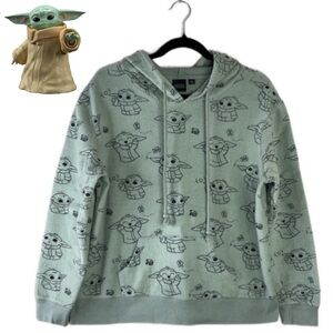 Star Wars The‎ Mandalorian Baby Yoda Hoodie Pullover Cozy Fleece Sweater Large